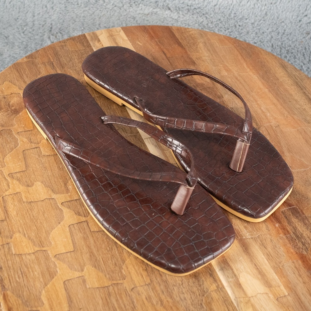 Kiji Thong Sandals Size 10 M Croc Embossed Slides Sandals Summer Boho